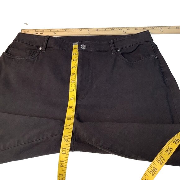 LL Bean Straight Leg Classic Fit High Rise Stretch Womens Jeans Size 14 Black - Picture 7 of 8